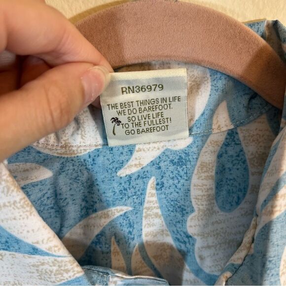 ✨ Go Barefoot Men’s Blue Hawaiian Button Down Shirt Medium - Picture 6 of 10